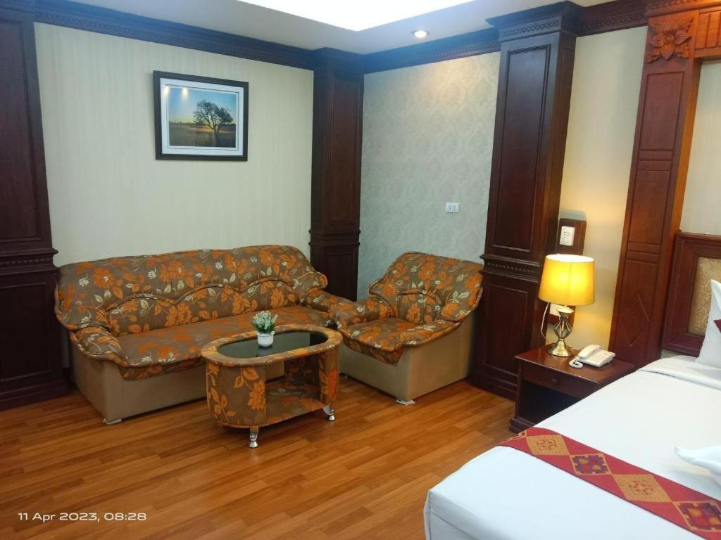 Leuxay Hotel В'єнтьян Екстер'єр фото