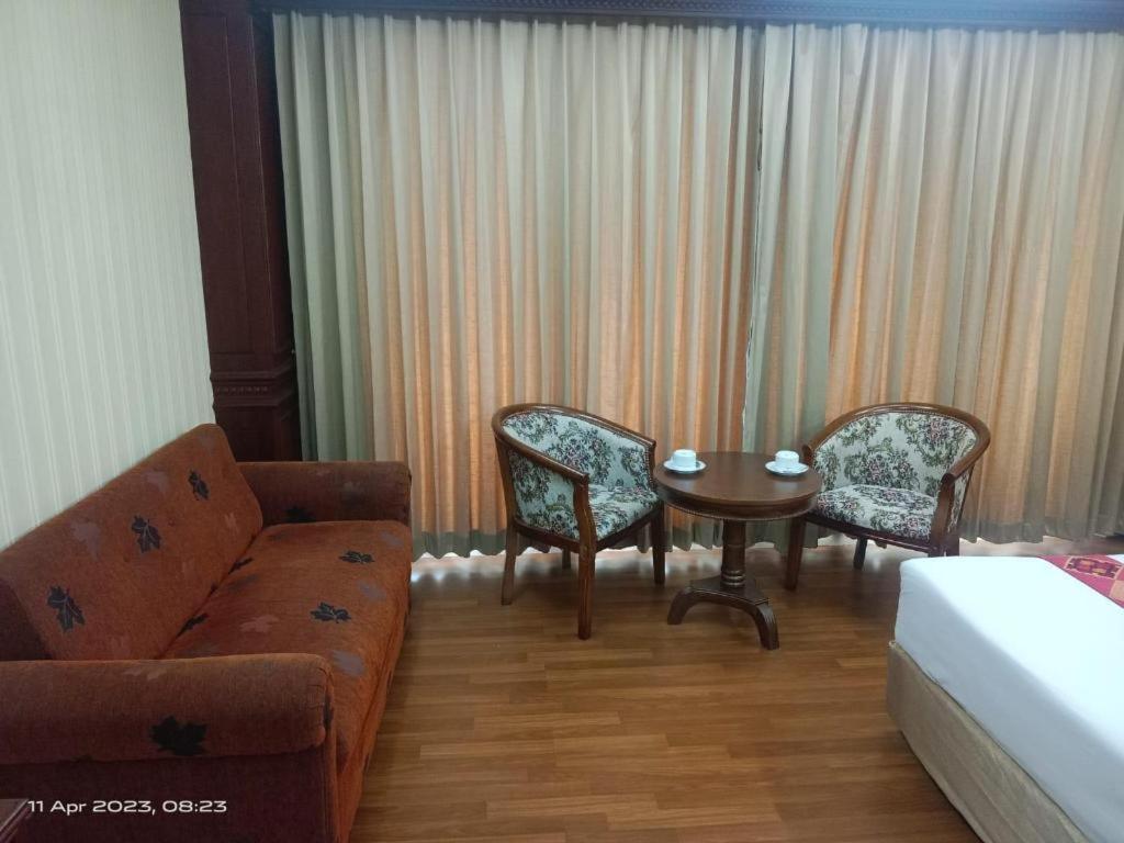 Leuxay Hotel В'єнтьян Екстер'єр фото